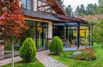 Najljepša stabla za dvorište – izbor koji oplemenjuje svaki kutak Najljepša stabla za dvorište – izbor koji oplemenjuje svaki kutak